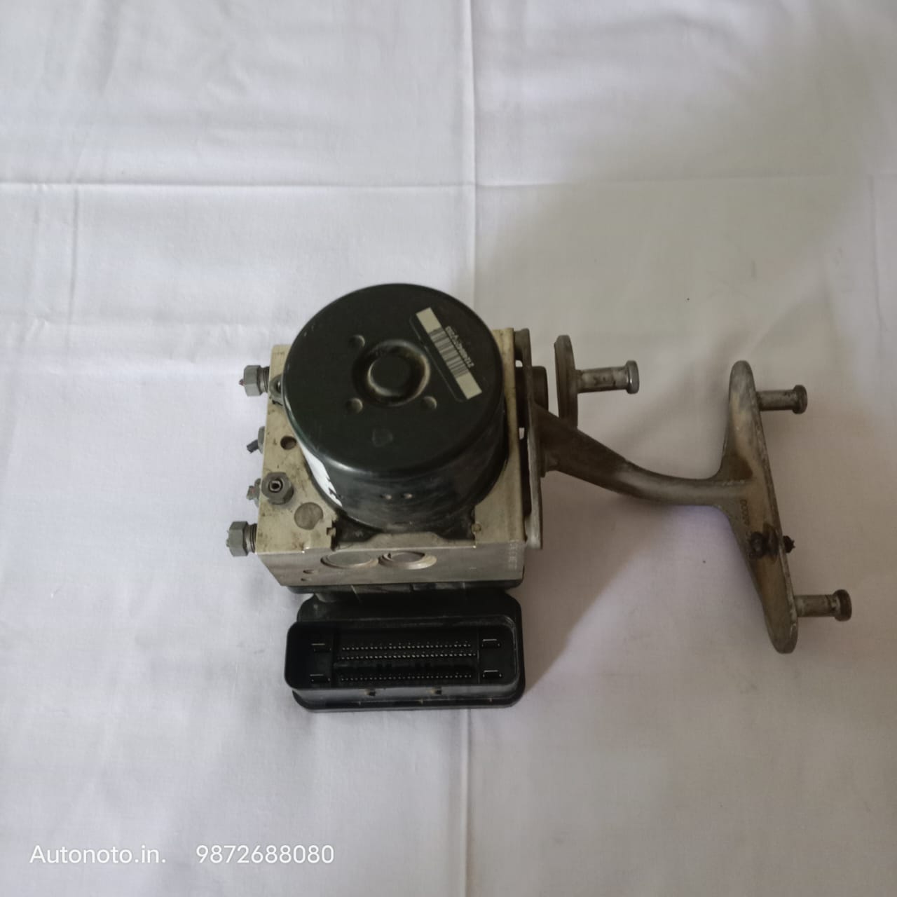 A 204 545 52 32 MERCEDES -BENZ ABS - Image 4