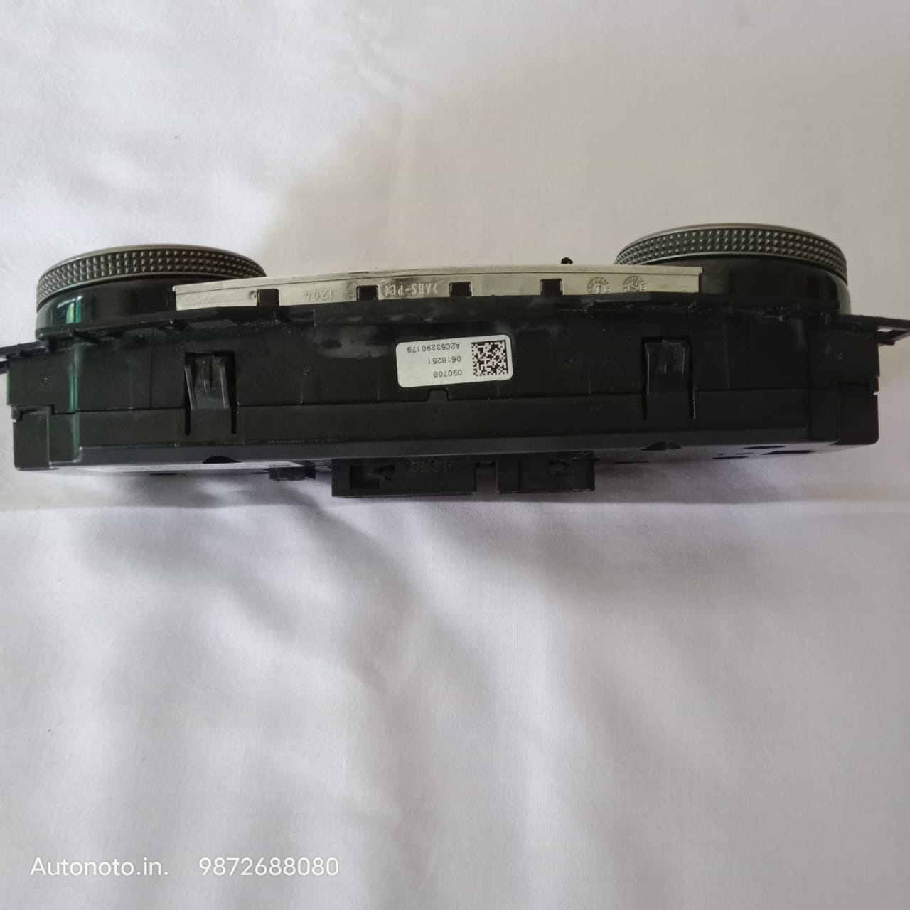 204 830 05 90 AC PANL BENZ - Image 3