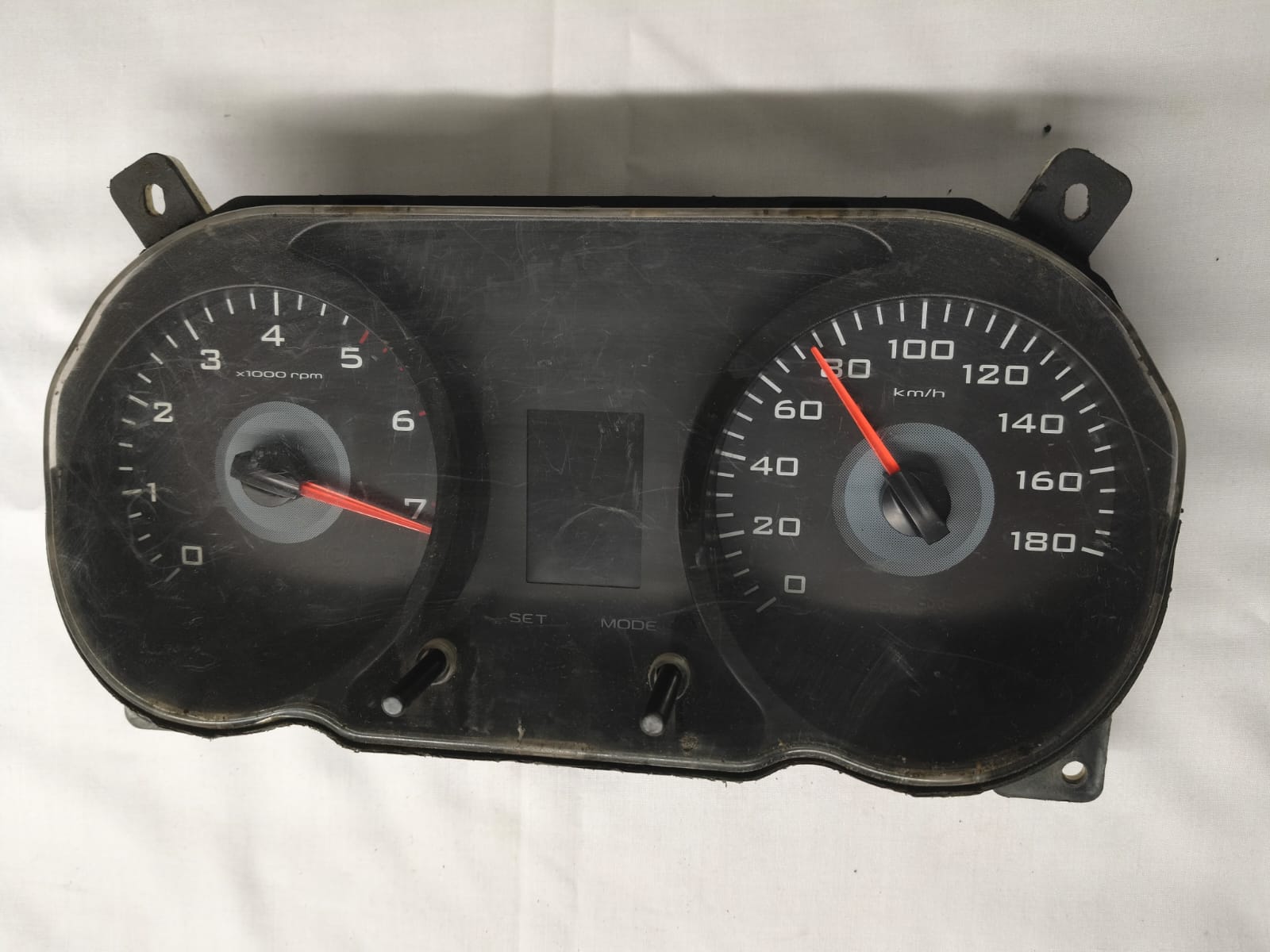 1301AU300061N Mahindra TUV300 or Bolero Neo METER