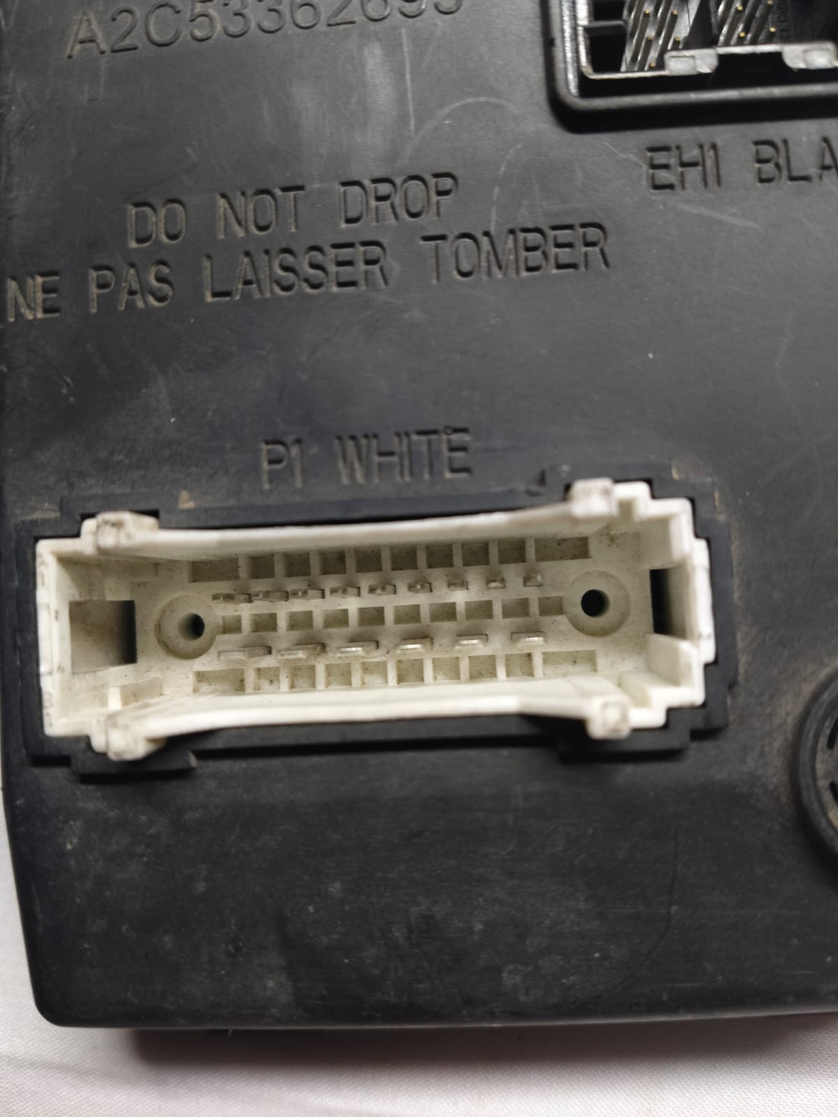 8201068826 NISSAN BCM - Image 5