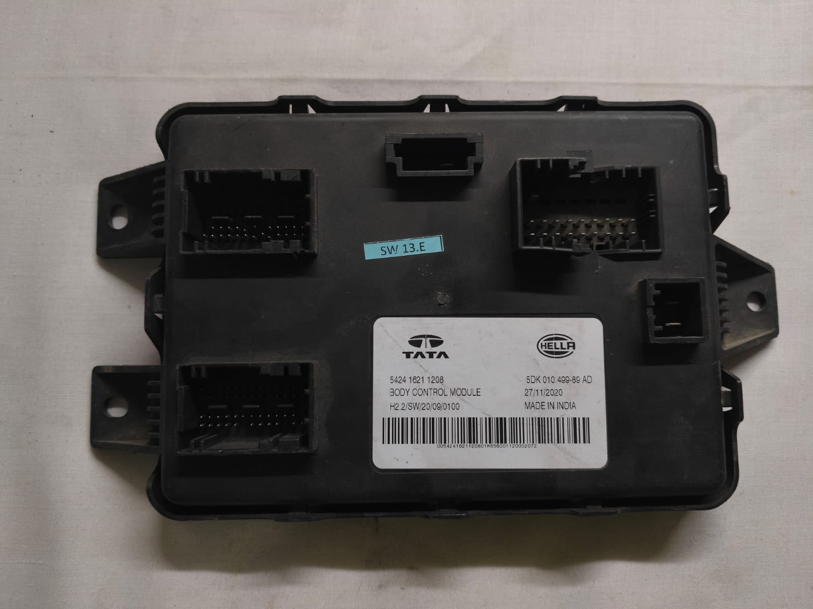 5424 1621 1208 TATA HELLA BCM