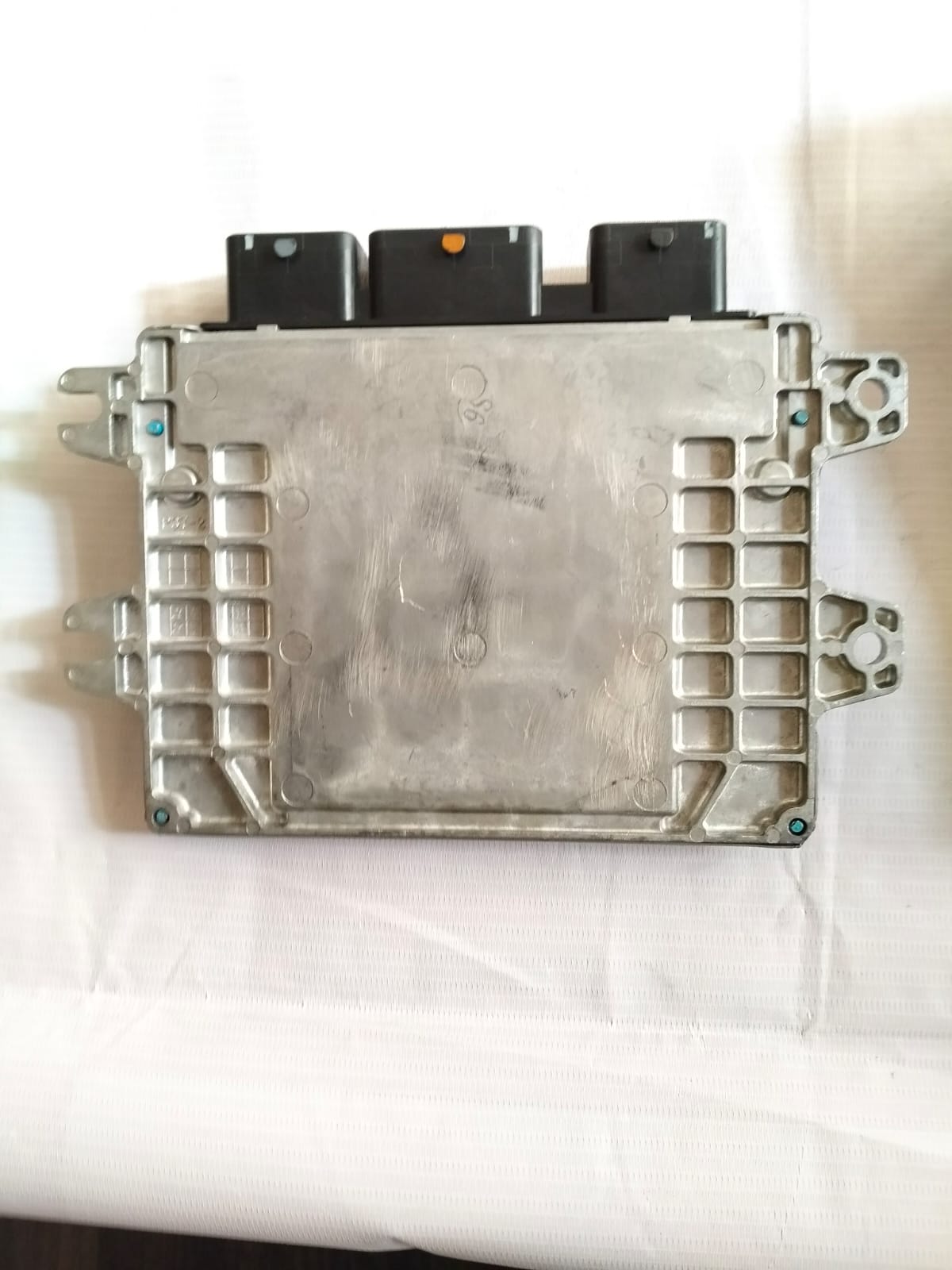 BEM320 NISSAN MICRA DATSUN PETROL ECM - Image 4